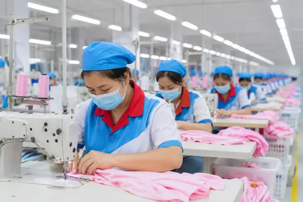 Children's clothing factory cut-and-sew customization service