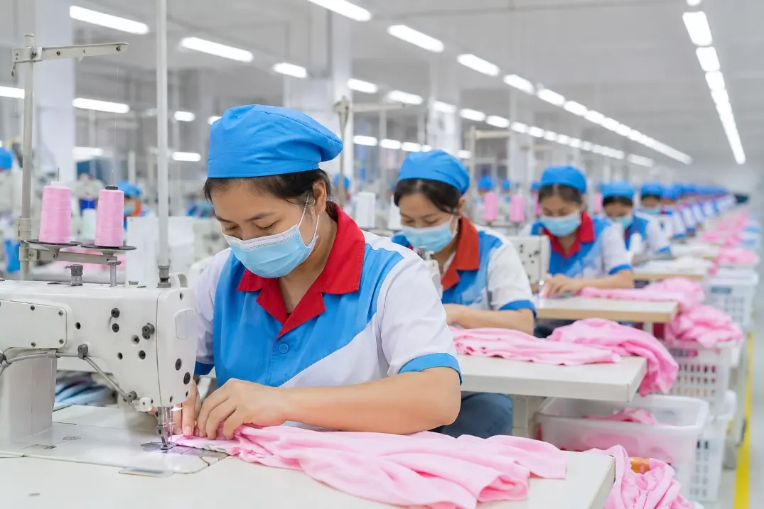 Children's clothing factory cut-and-sew customization service