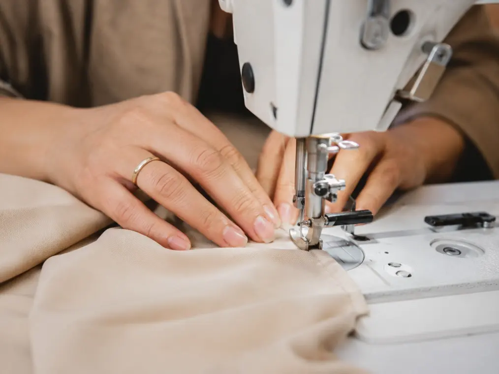 What Is an OEM Clothing Manufacturer